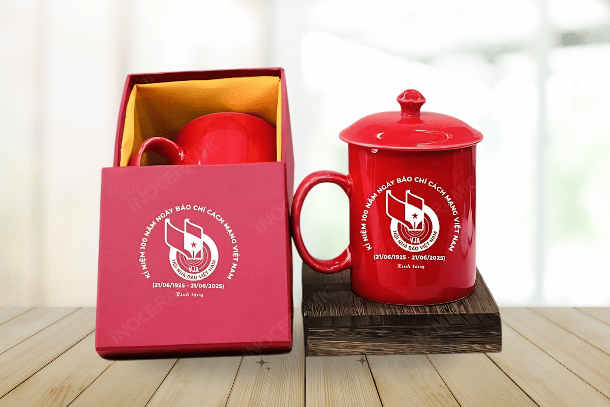 Ly sứ in logo làm quà tặng ngày Nhà Báo Việt Nam 21-6