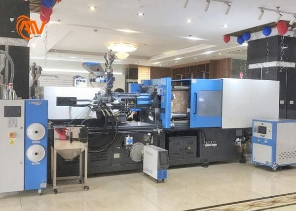 Tiêu chí chọn mua máy ép phun