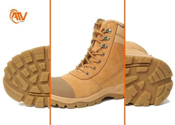 Đế giày gum với các rãnh chống trơn trượt và độ đàn hồi tốt