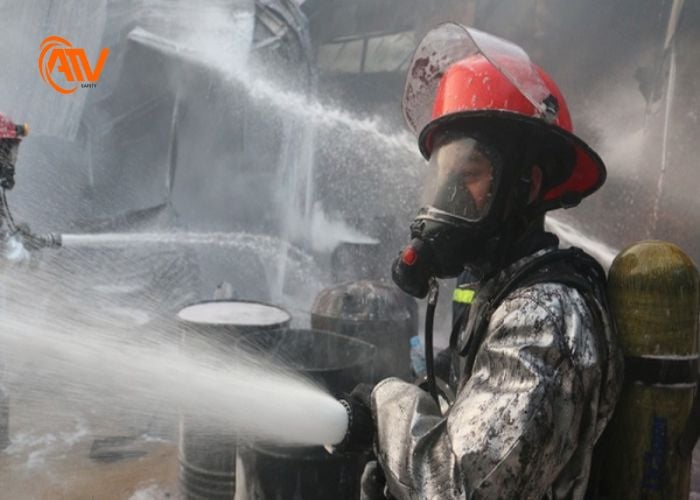 Mặt nạ phòng độc trong môi trường khí độc