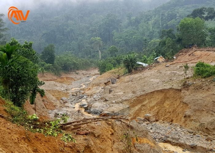 Nguy hiểm tiềm ẩn của các đợt lũ quét