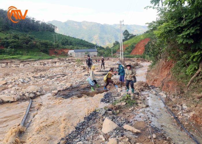 Lũ mang đến hậu quả lâu dài và chi phí lớn