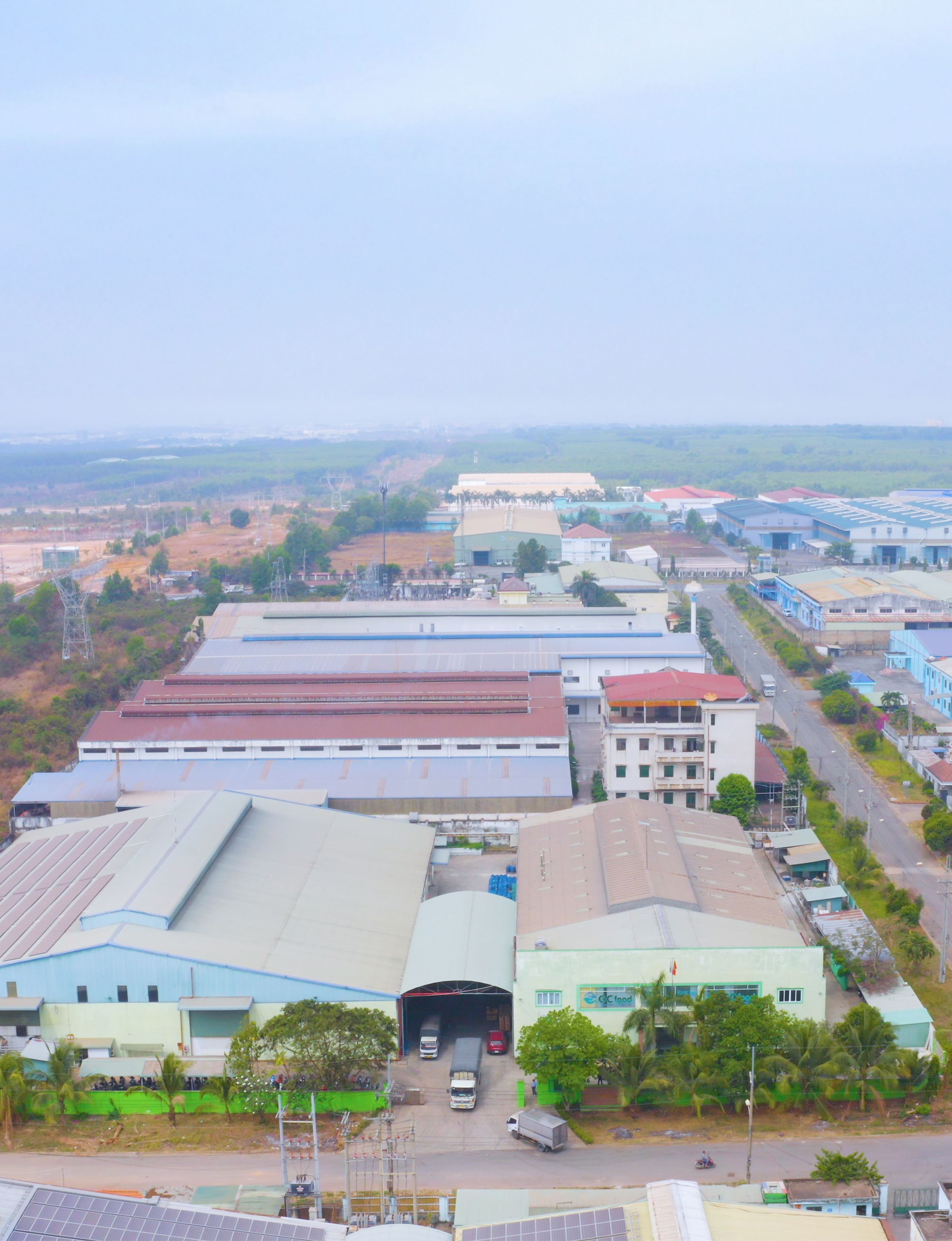 Thành lập Công ty <br> Cổ phần Thực phẩm <br> Cô Cô Việt Nam <br> (VINACOCO)