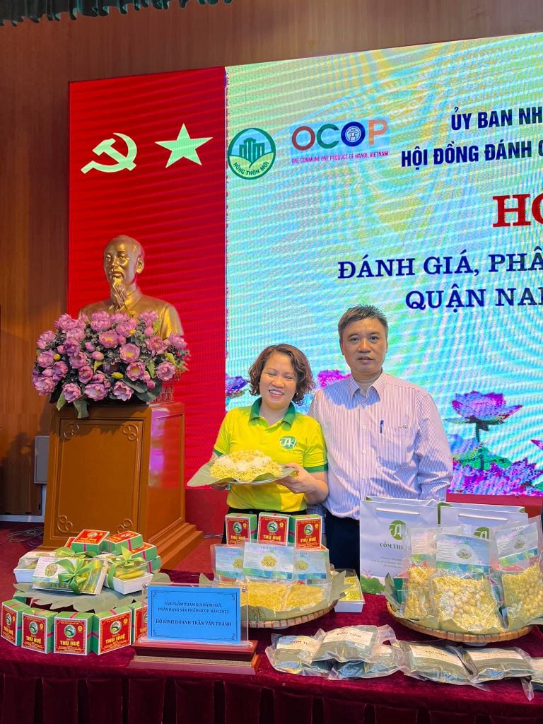Bánh cốm thu huệ nhận chứng nhận OCOP