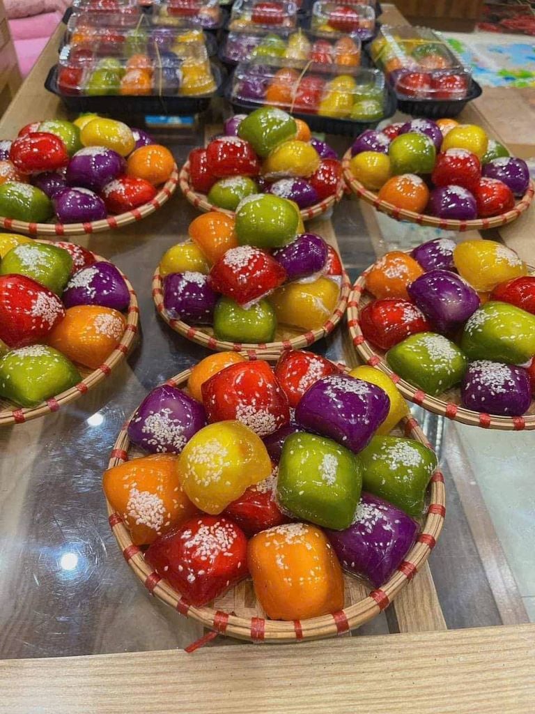 bánh xu xê ngũ sắc