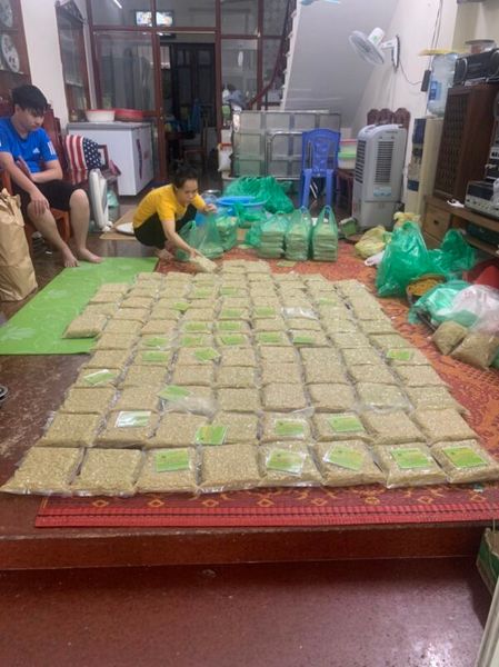 đơn hàng cốm sấy