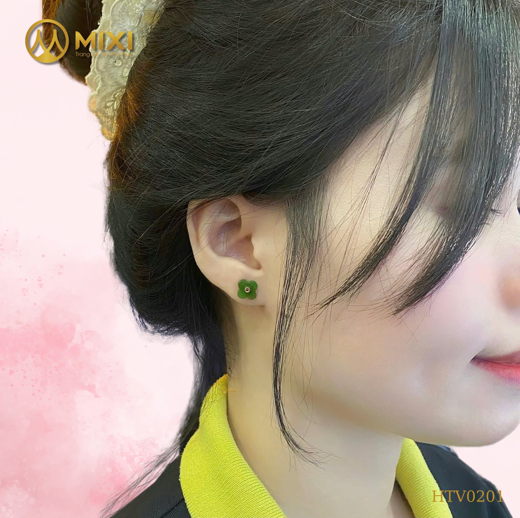 HOA TAI NGỌC BÍCH NEPHRITE 4 LÁ ĐÍNH RUBY VÀNG 18K – VẺ ĐẸP QUYỀN QUÝ DÀNH CHO PHÁI ĐẸP