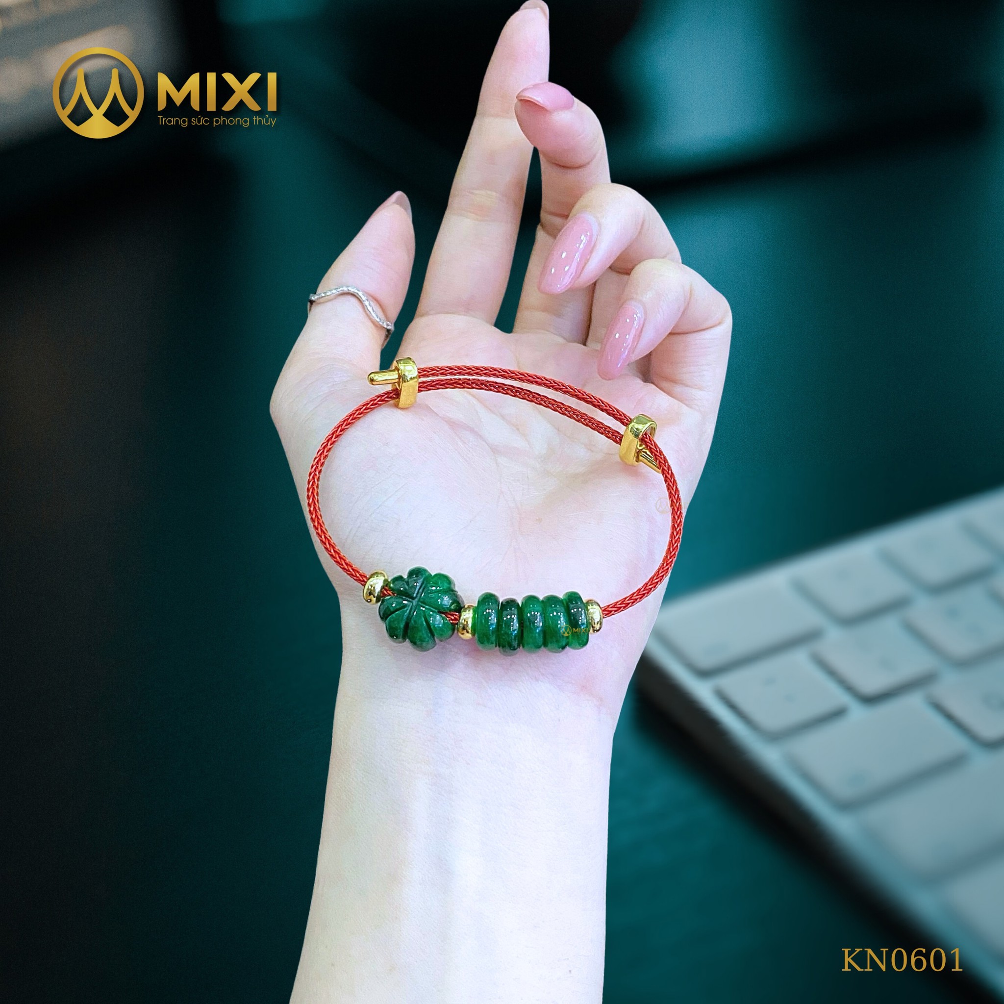 VÒNG TAY NGŨ ĐIẾU MIX CỎ 4 LÁ NGỌC SƠN THỦY – BIỂU TƯỢNG MAY MẮN VÀ BÌNH AN