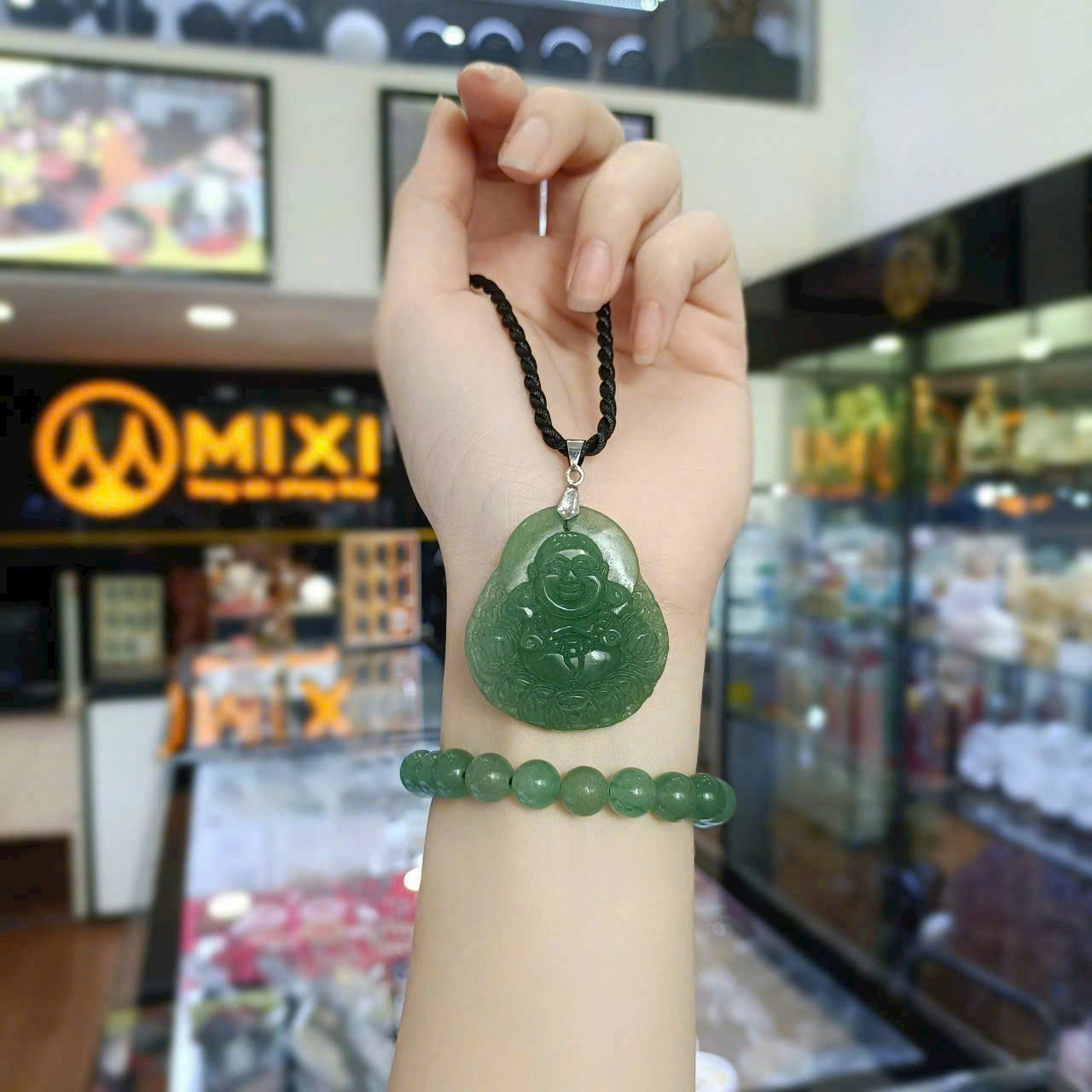 MẶT DÂY PHẬT DI LẶC ĐÁ TỰ NHIÊN – MÓN QUÀ TẶNG CHA Ý NGHĨA MÙA VU LAN