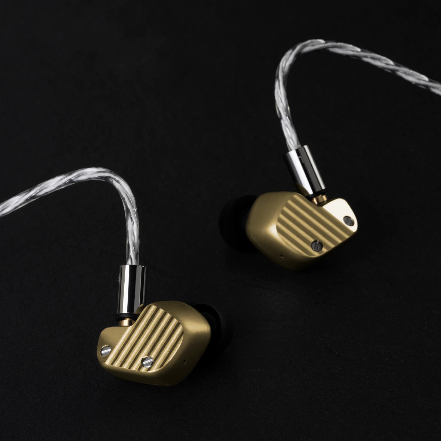 Sản phẩm mới Final Audio A10000 Collector’s Limited Edition-made in Japan