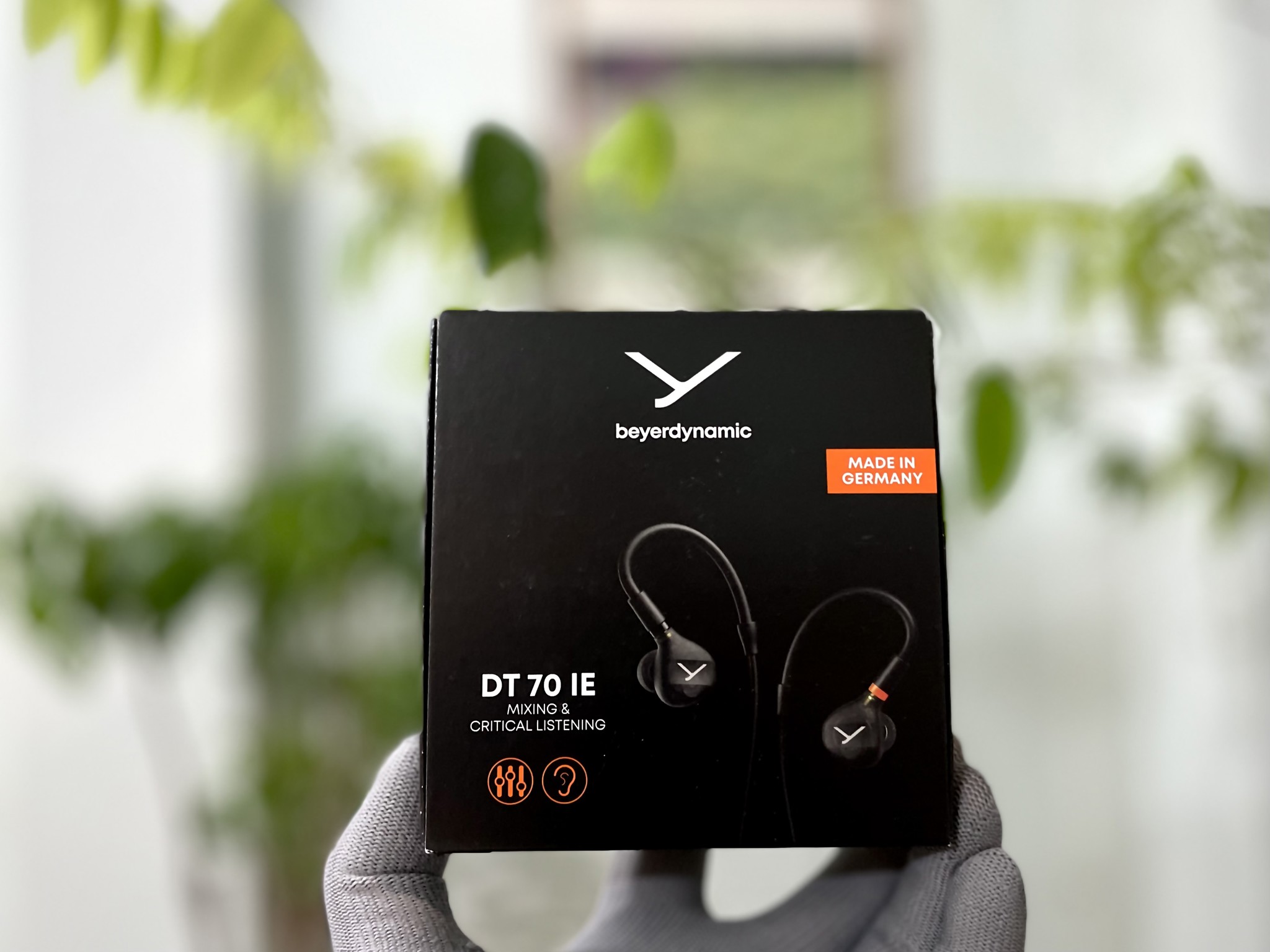 Beyerdynamic ra mắt tai nghe In Ear Monitor mới DT70 IE, DT71 IE, DT72 IE, DT73 IE - made in Germany.