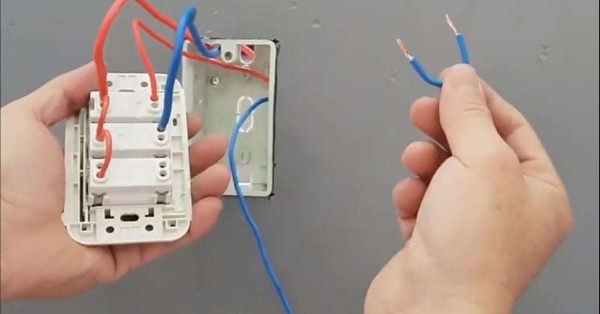 thietbidienvinhquang.com - Ưu điểm của bảng điện 2 công tắc 2 ổ cắm