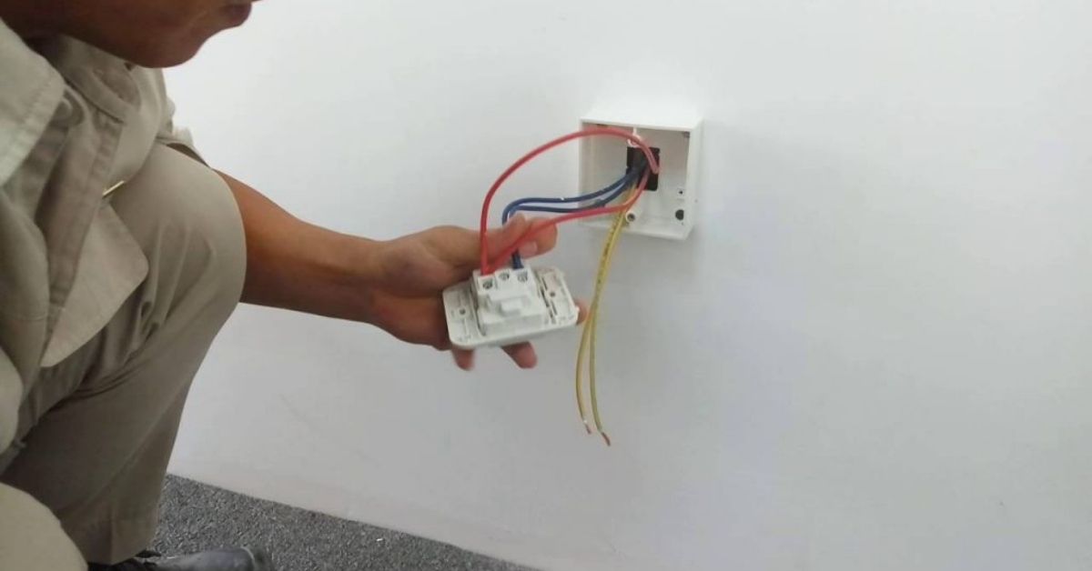 thietbidienvinhquang.com - Cách đấu điện 2 công tắc 2 ổ cắm đúng kỹ thuật