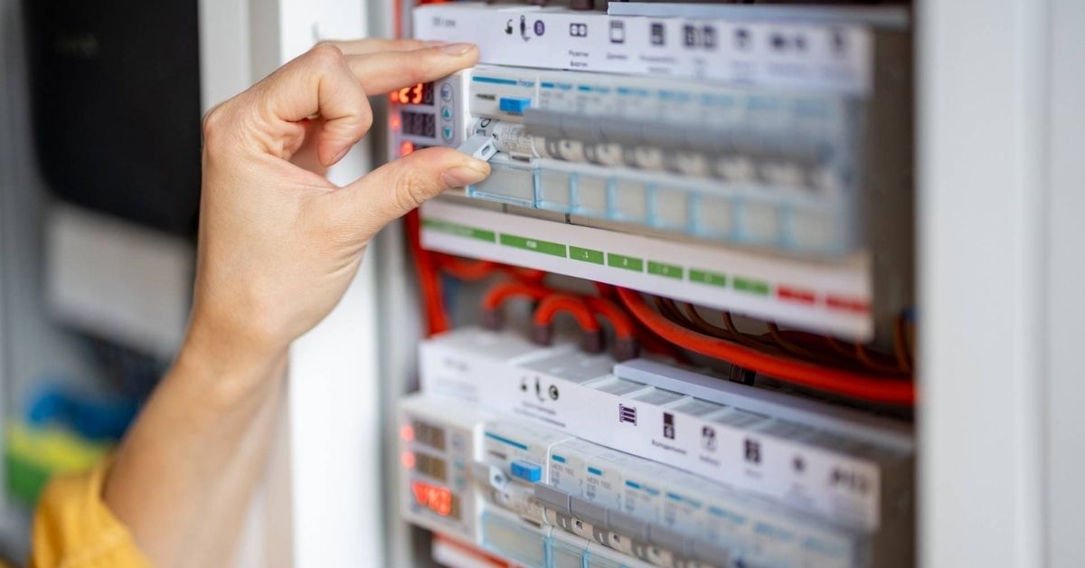 thietbidienvinhquang.com - Aptomat chống giật là gì?