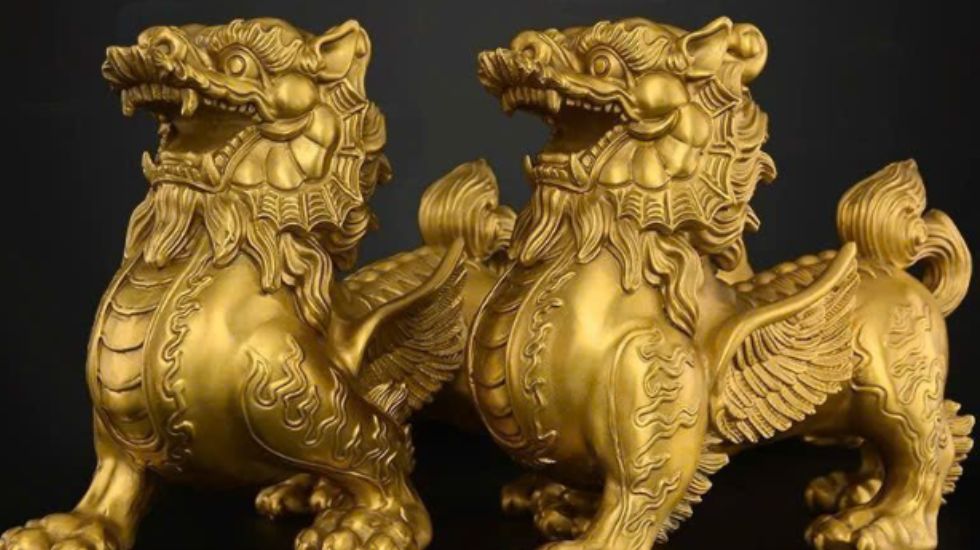 Tỳ Hưu: Linh Vật Phong Thủy Hút Tài Lộc, May Mắn Cho Gia Chủ