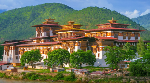 Phật giáo đóng góp cho sự phát triển: Mô hình vương quốc Bhutan