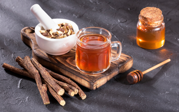 Trà bình vôi có vị nhẹ, màu sẫm