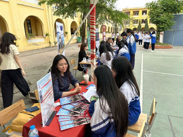 Tại Ngày Hội Tư Vấn Tuyển Sinh – Hướng Nghiệp 14/04 Cùng Du Học PANDA