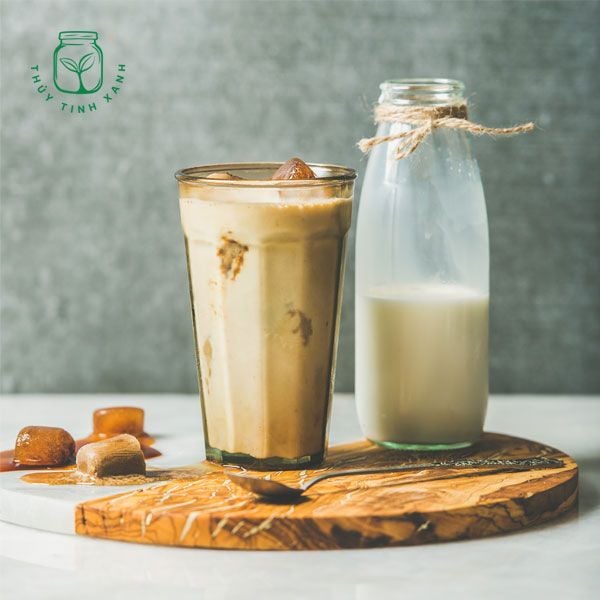 Chai thủy tinh tròn sữa