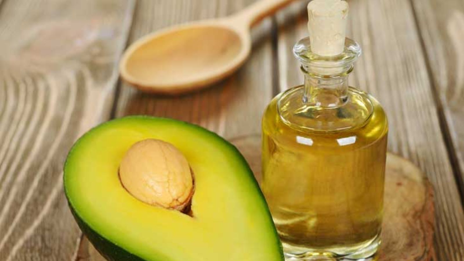 Lựa chọn lành mạnh cho sức khỏe hay thế bơ bằng dầu thực vật trong chế độ ăn