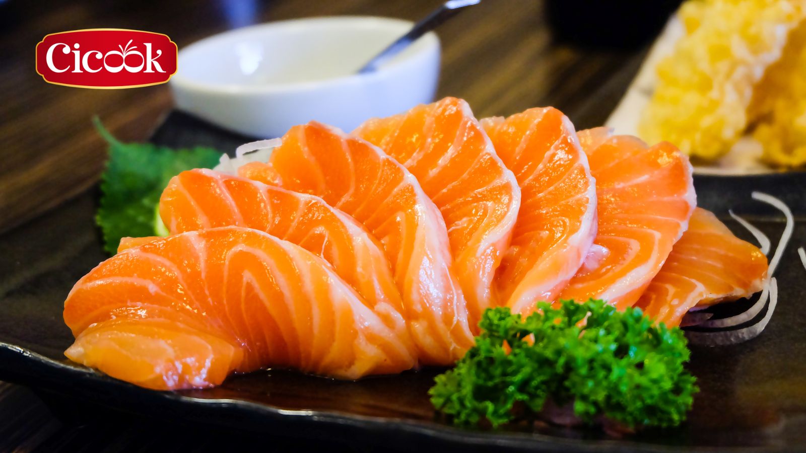 Thịt cá hồi – thực phẩm lý tưởng hay nguy cơ tiềm ẩn?