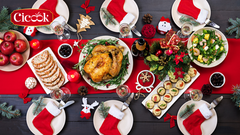 Bàn tiệc đầy đủ và ấm áp với các món ăn Giáng Sinh truyền thống