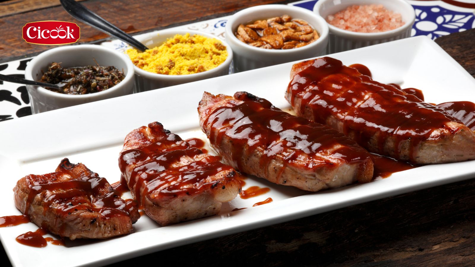 Tại sao mọi người thích ăn nướng trong các dịp tụ họp