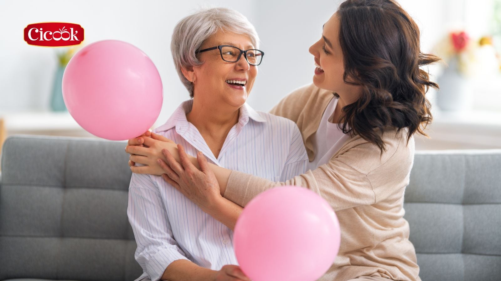 Đồ ăn tặng ngày 8/3: gợi ý những món quà ẩm thực ngọt ngào và ý nghĩa