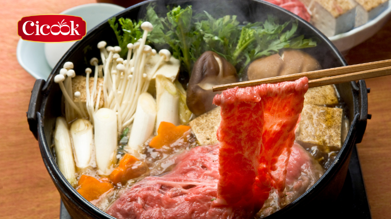 Cách nấu lẩu bò nhúng chua cay chỉ trong 10 phút