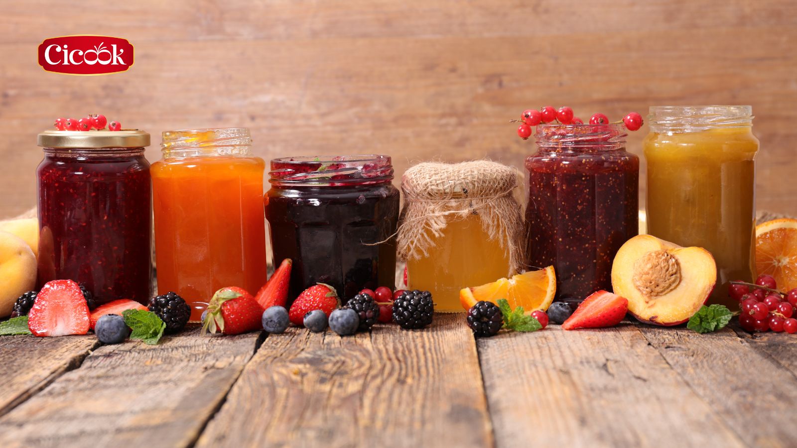 Mứt trái cây làm quà 8/3: ngọt ngào tình cảm từ thiên nhiên