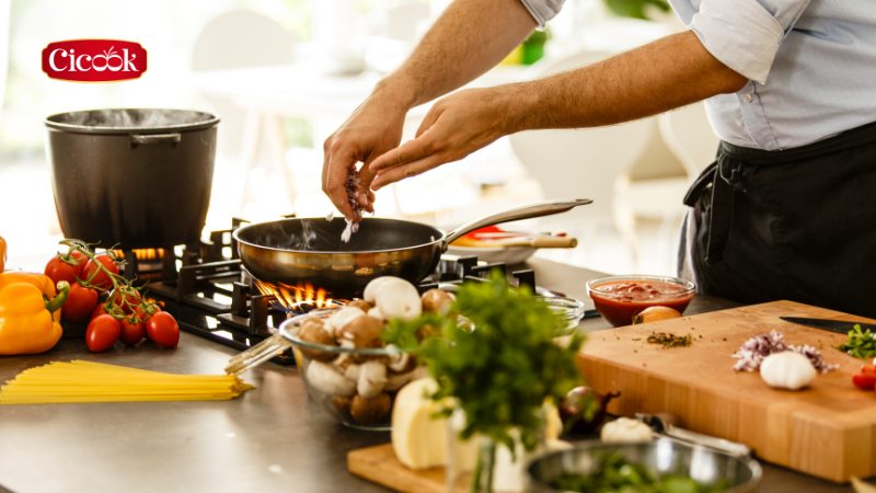 Cicook hỗ trợ nấu ăn hàng ngày cùng với dân công sở