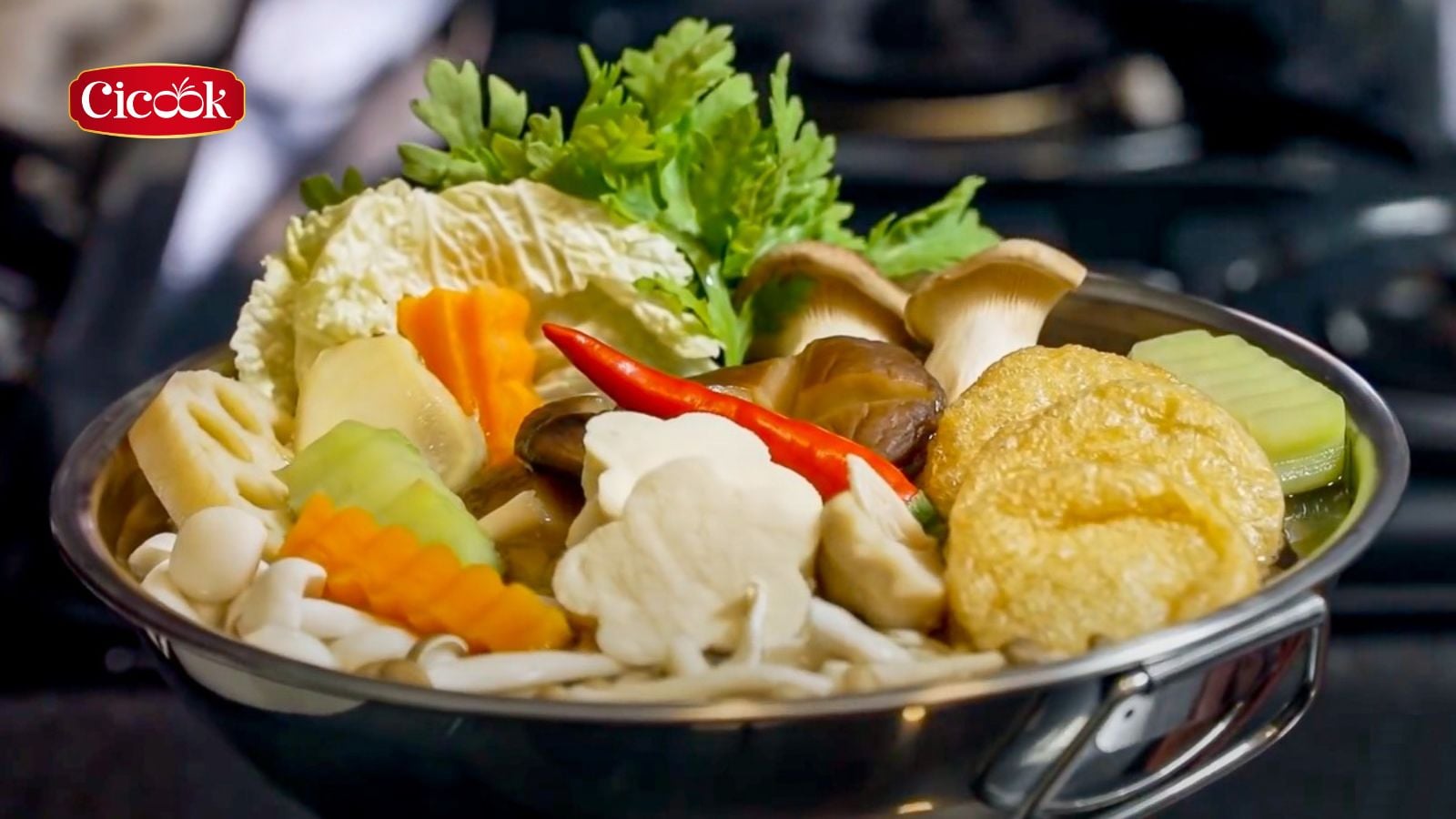 Lẩu nấm chua cay chay