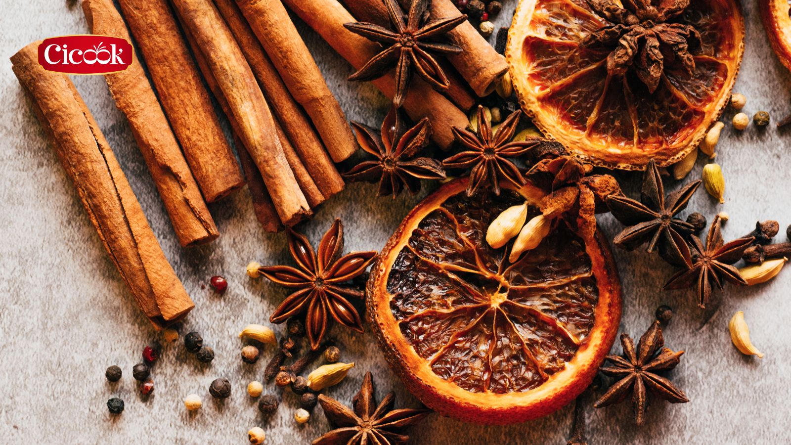 Gia vị khô có hương vị cô đọng và mạnh mẽ hơn