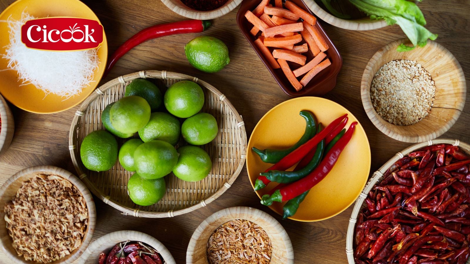 Hương vị và mùi vị So sánh gia vị tươi phối trộn và gia vị khô