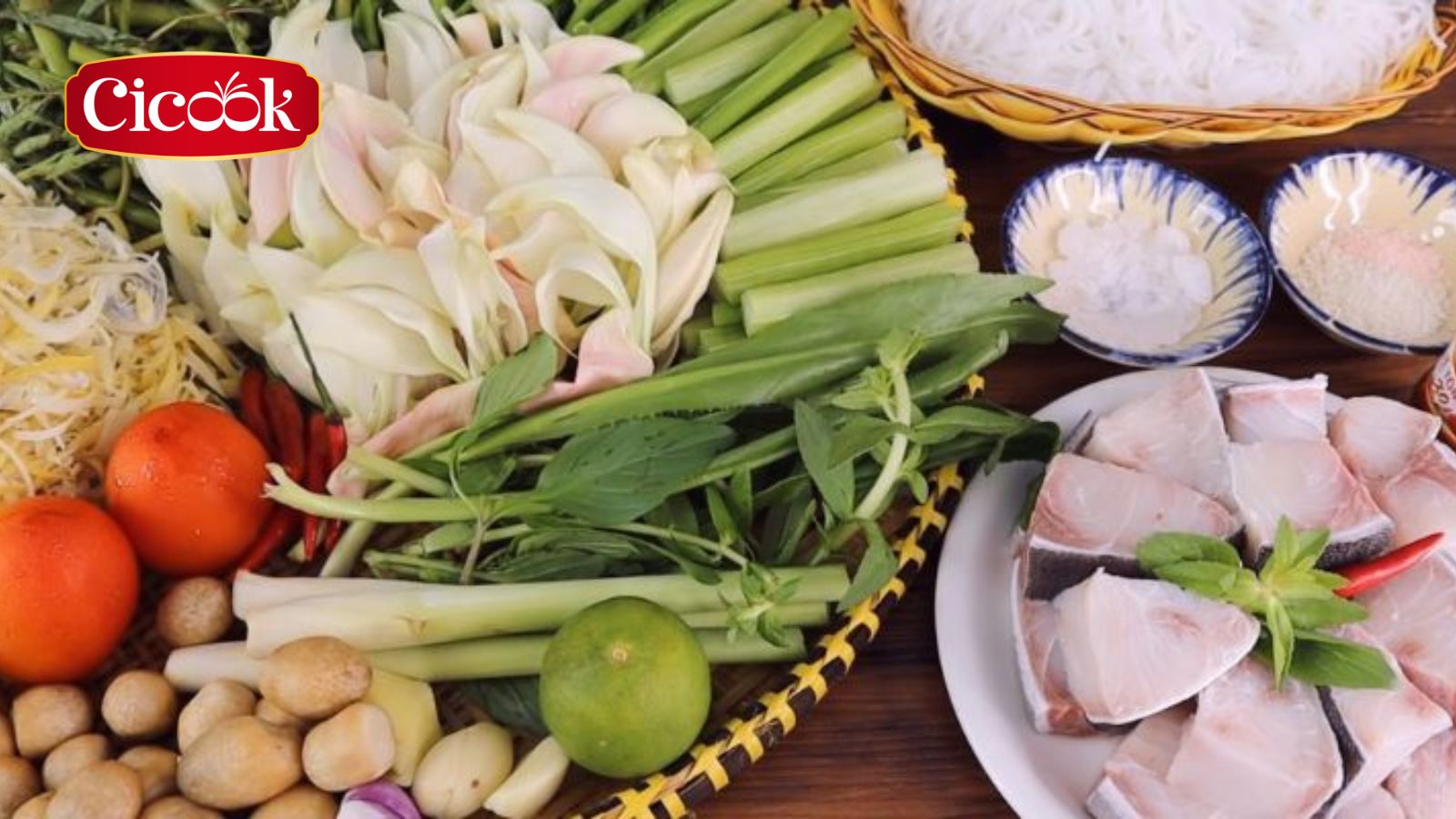 nguyên liệu lẩu cá bóp chua cay