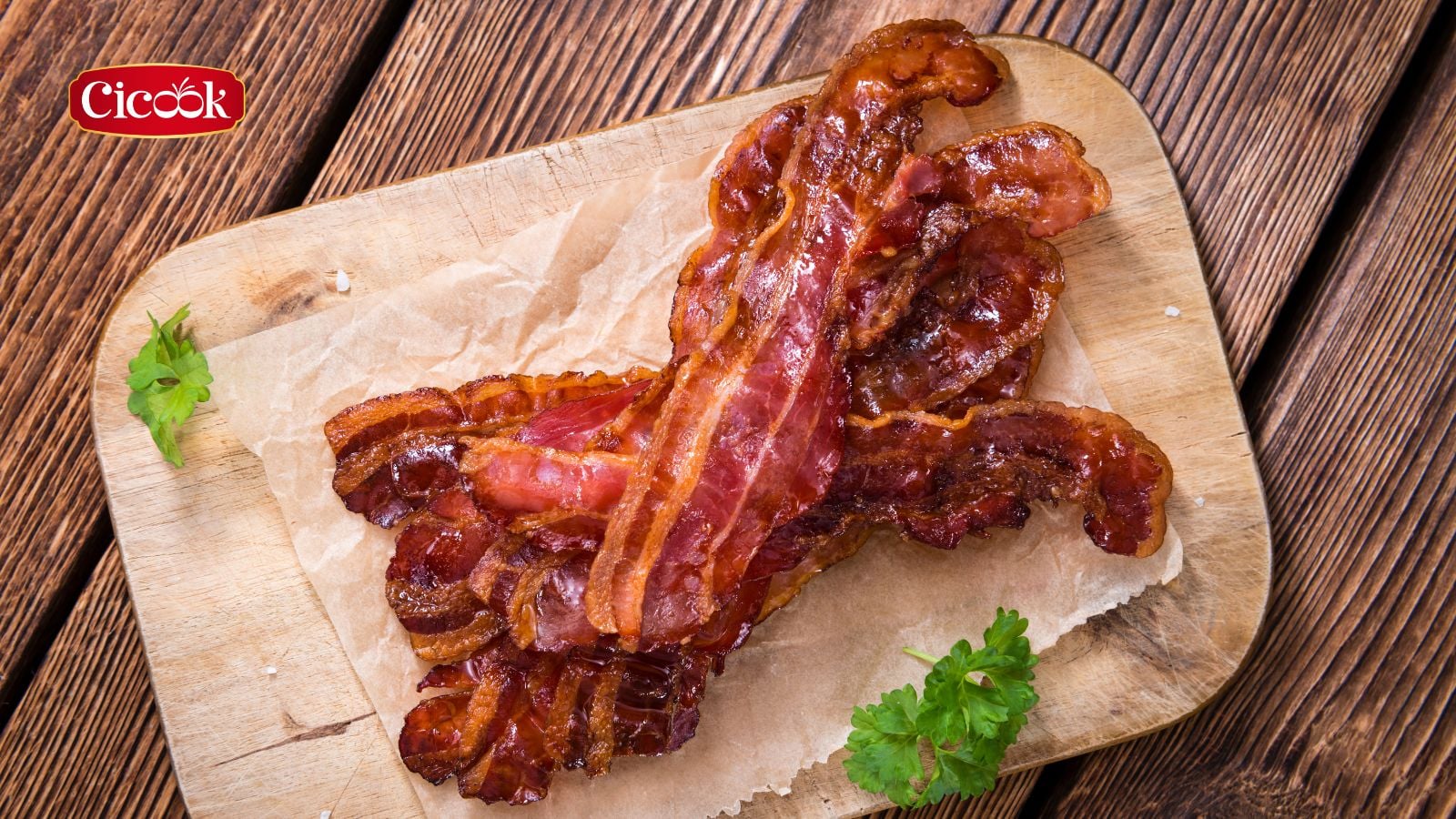 Sai lầm 3: Ăn quá nhiều thịt chế biến sẵn: