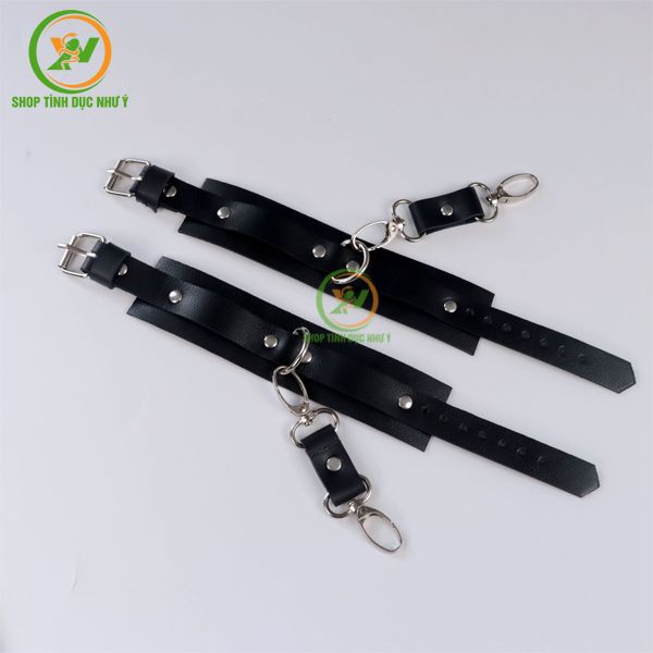 Đồ chơi bạo dâm BDSM còng cổ còng tay kèm móc câu chơi lỗ hậu
