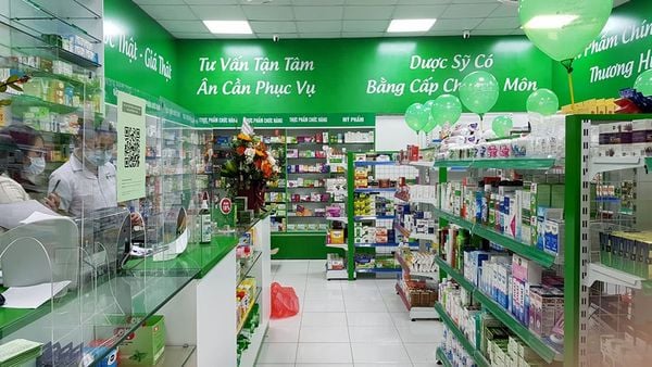 Hãy ưu tiên lựa chọn những cửa hàng có giấy tờ chứng nhận rõ ràng