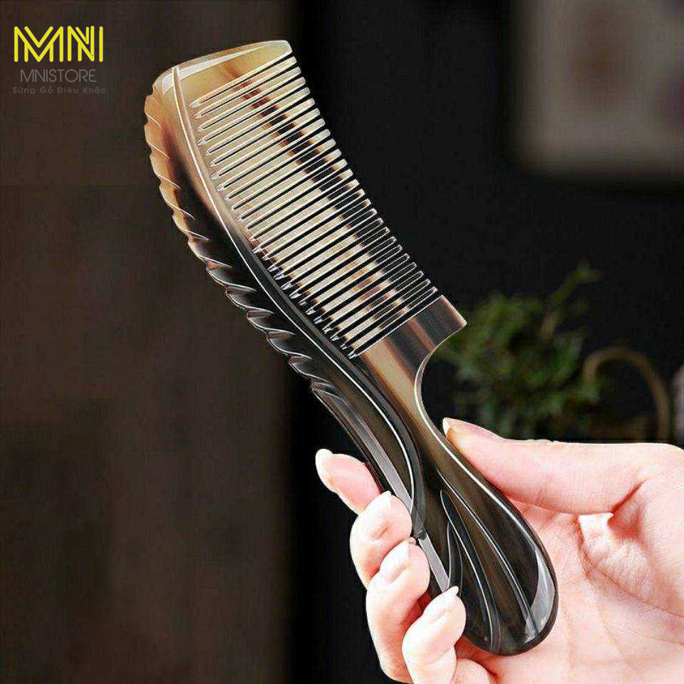 Lược Sừng Trâu Chuôi Khía Tinh Xảo