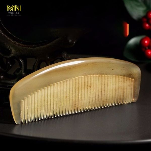 Lược Mini – Nhỏ Gọn, Tiện Lợi
