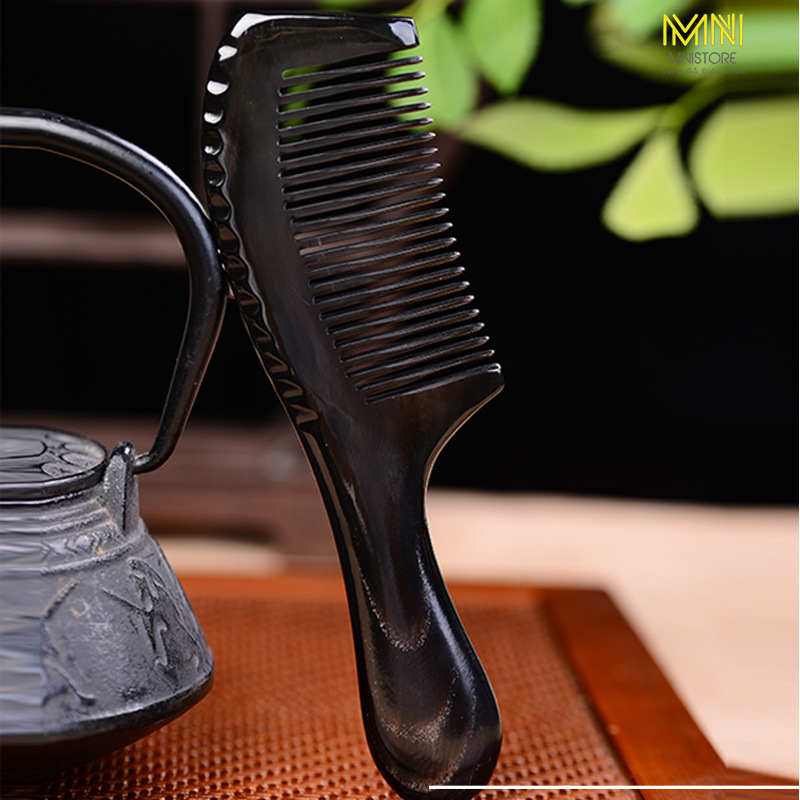 Lược Sừng Trâu Chuôi Trơn Đơn Giản