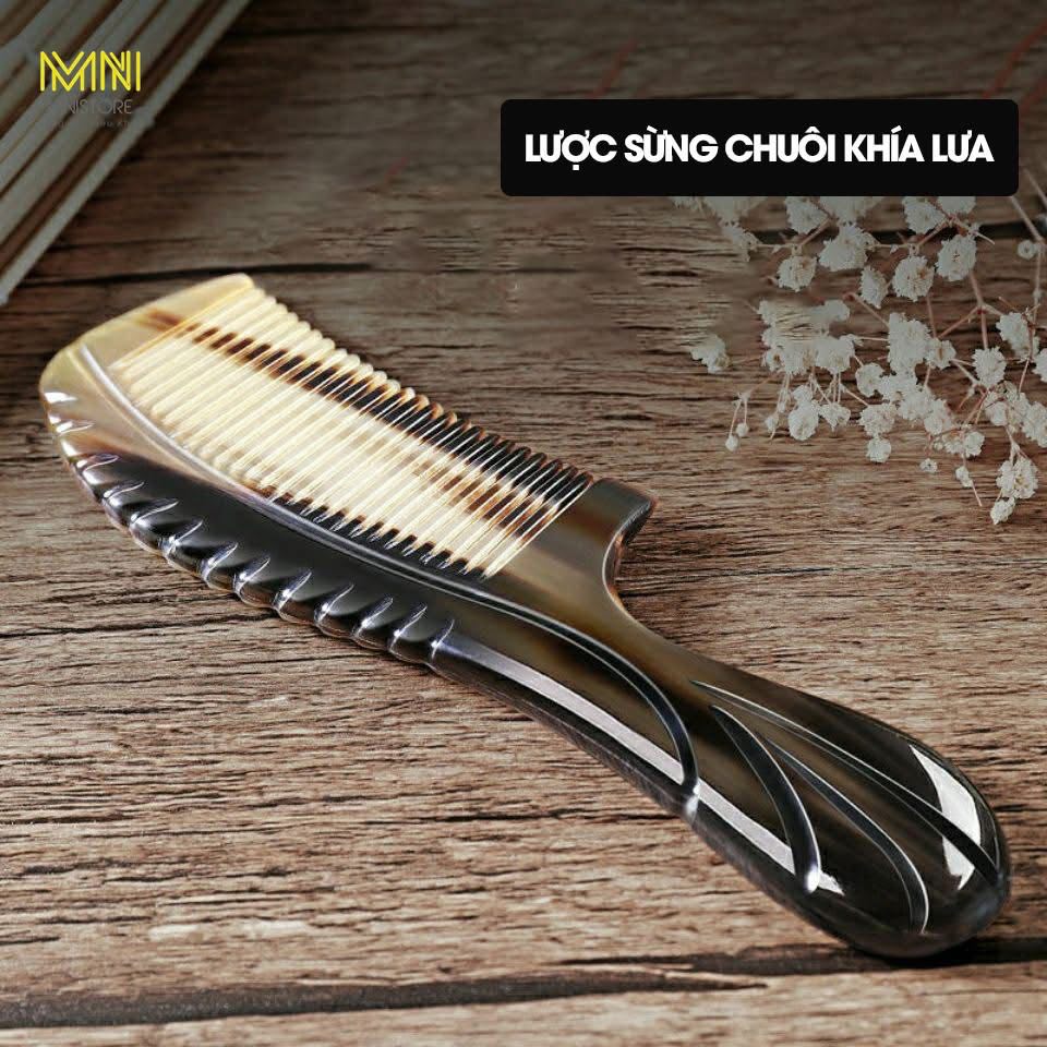 Lược sừng chuôi khía lưa