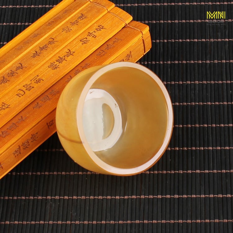 Chén sừng trâu