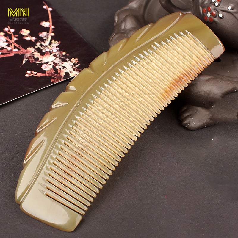 Lược sừng me khía tim