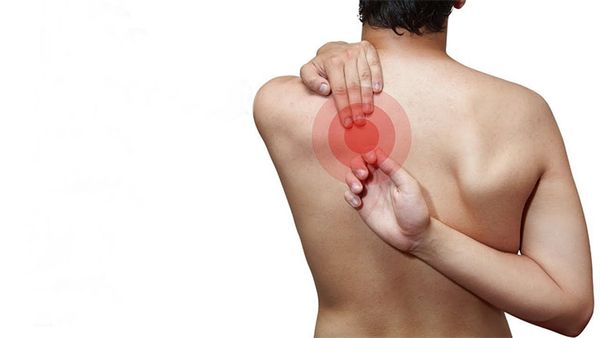 Phát hiện sớm đau lưng trên – Nguyên nhân và cách điều trị