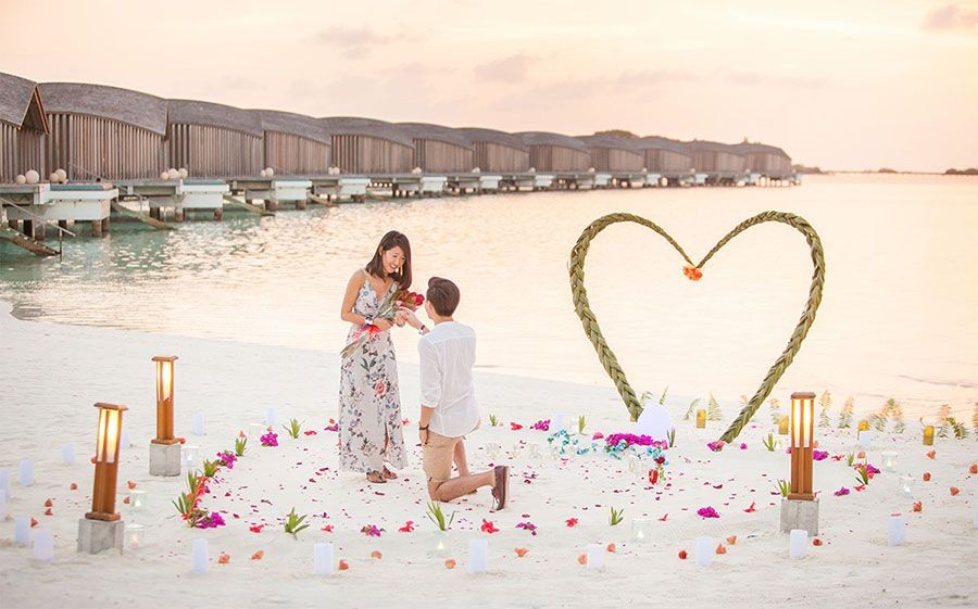 Cầu hôn ở Maldives – Xu hướng mới của những màn tỏ tình “triệu like”
