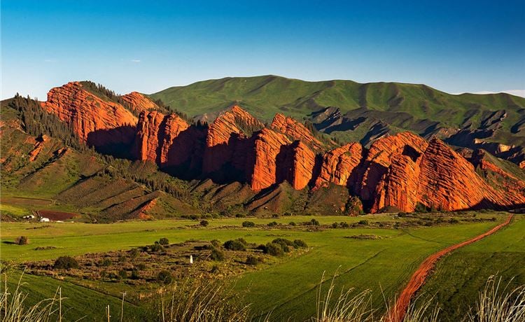 Hẻm núi Charyn – “Grand Canyon của Trung Á”, kiệt tác đá đỏ giữa lòng Kazakhstan
