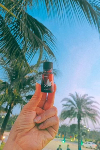 Tinh dầu phụ khoa Zin Liệu Có Tốt Như Lời Đồn?