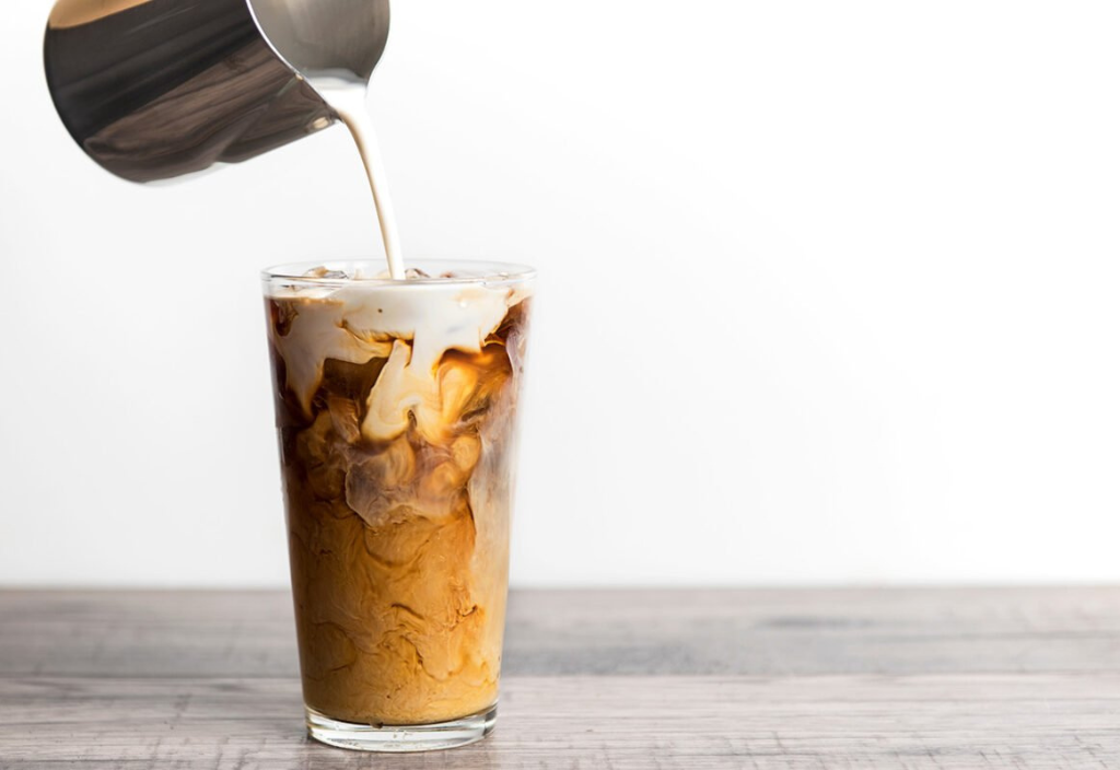 Bạn Có Bao Giờ Nhầm Lẫn Giữa Cà Phê Sữa và Bạc Xỉu ?