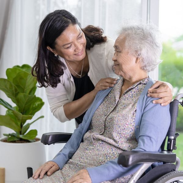 Thiết bị vệ sinh thông minh hỗ trợ người cao tuổi Arrow